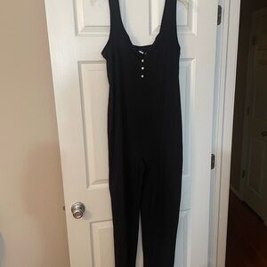 Black Sleeveless Jumpsuit